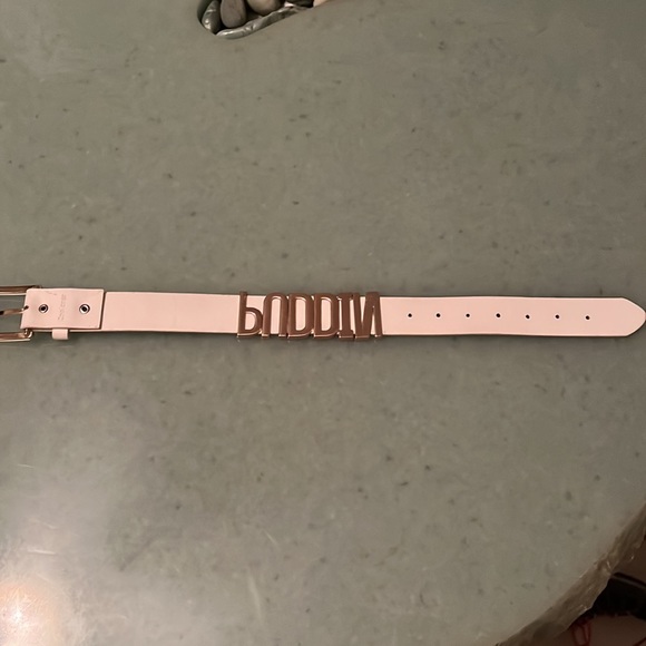 Bioworld Suicide Squad Harley Quinn Puddin Replica Choker white collar - Picture 13 of 14